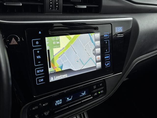 Toyota AURIS Touring Sports 1.3 Aspiration 1000kg Trekgewicht | Beurt Incl | Parkeercamera | Navigatie | Trekhaak | DAB | Metallic Lak | Lichtmetalen Velgen | Mistlampen | NL-Auto |