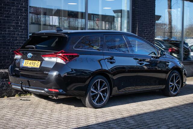 Toyota AURIS Touring Sports 1.8 Hybrid Dynamic Ultimate | Navigatie | Camera | Clima | Stoelverwarming |