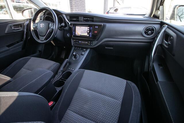 Toyota AURIS Touring Sports 1.8 Hybrid Dynamic Ultimate | Navigatie | Camera | Clima | Stoelverwarming |
