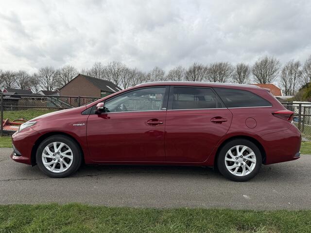 Toyota AURIS Touring Sports 1.8 Hybrid Dynamic NAVI/PANODAK/ECC/CRUISE/DLR-ONDRH,