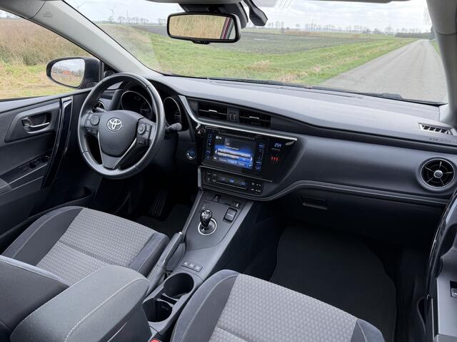 Toyota AURIS Touring Sports 1.8 Hybrid Dynamic NAVI/PANODAK/ECC/CRUISE/DLR-ONDRH,