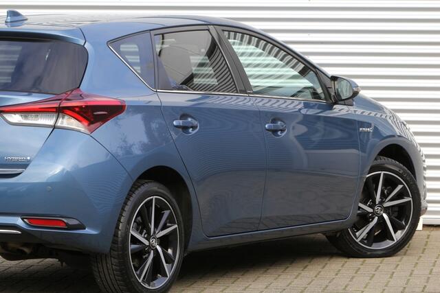 Toyota AURIS 1.8 Hybrid EditionS