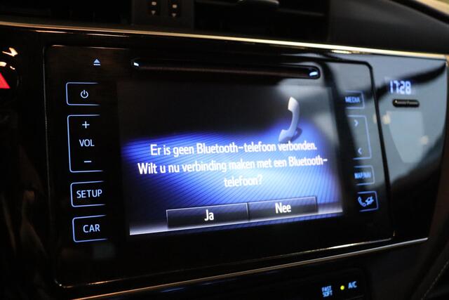 Toyota AURIS Touring Sports 1.2 Turbo Energy Plus, Trekhaak , Navi, Safety Sense, Parkeersensoren achter, Airco.