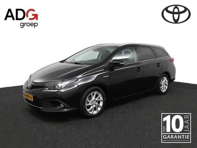 Toyota AURIS 1.8 Hybrid Dynamic | Lichtmetalen Velgen | Privacy Glass | Dakrailing | Keyless Entry |