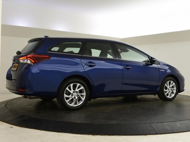 Toyota AURIS Touring Sports 1.8 Hybrid Now | Parkeersensoren | Camera | Navigatie