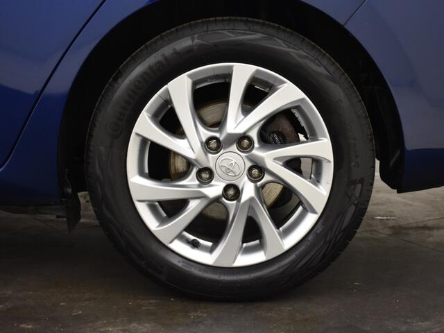 Toyota AURIS Touring Sports 1.8 Hybrid Now | Parkeersensoren | Camera | Navigatie