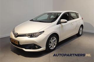 toyota-auris-1.8-hybrid-dynamic---n