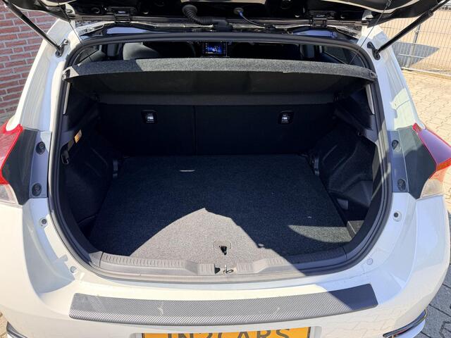 Toyota AURIS 1.8 Hybrid Black Edition *Trekhaak*Lage KM-stand*