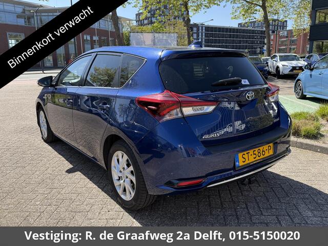 Toyota AURIS 1.8 Hybrid Business Plus | Comfort Access / Start | Cruise control | Achteruitrij Camera | Trekhaak |