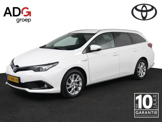 Toyota AURIS Touring Sports 1.8 Hybrid Dynamic Go | Licht en Regensensor | Cruise Control | Achteruitrijcamera |