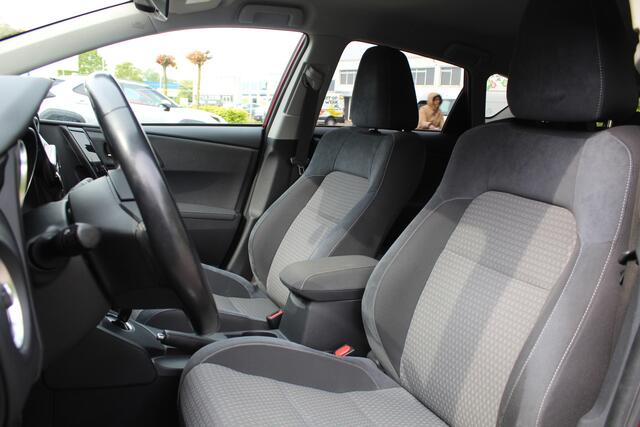 Toyota AURIS 1.8 Hybrid Dynamic | Rijklaar | DAB+ | Cruise | Bluetooth | Camera | Stoelverwarming | Clima |