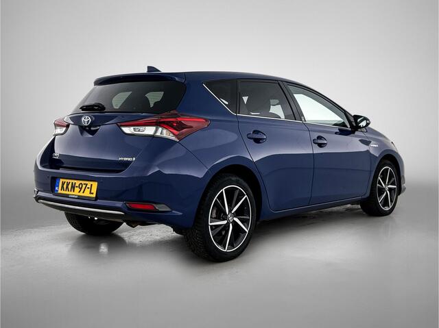 Toyota AURIS 1.8 Hybrid Dynamic | Parkeersensoren voor+achter | Stoelverwarming | Spiegels elektrisch inklapbaar | Cruise control | Achteruitrijcamera |