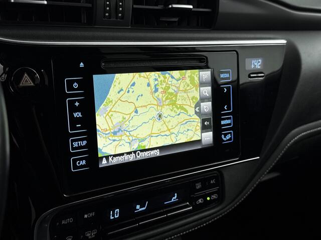 Toyota AURIS Touring Sports 1.8 Hybrid Dynamic | Stoelverwarming | Navigatie | Onderweg-naar-dealer