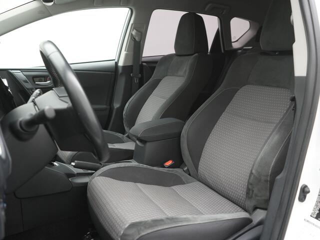Toyota AURIS 1.8 Hybrid Aspiration | Stoelverwarming | Navigatie | Trekhaak |