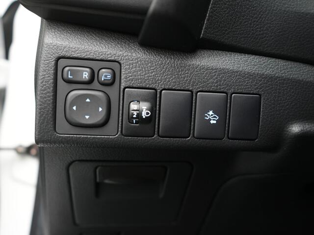 Toyota AURIS 1.8 Hybrid Aspiration | Stoelverwarming | Navigatie | Trekhaak |