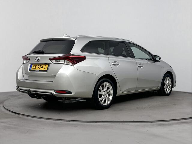 Toyota AURIS 1.8 Hybrid Dynamic | Navigatie | Cruise Control | DAB | Climate Control | Trekhaak | Achteruitrijcamera |