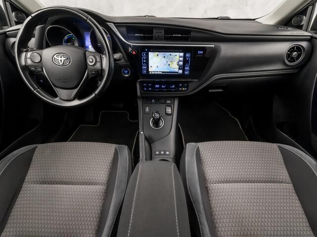 Toyota AURIS 1.8 Hybrid Dynamic Automaat (NAVIGATIE, CAMERA, GETINT GLAS, SPORTSTOELEN, KEYLESS, TREKHAAK, CRUISE, NIEUWSTAAT)