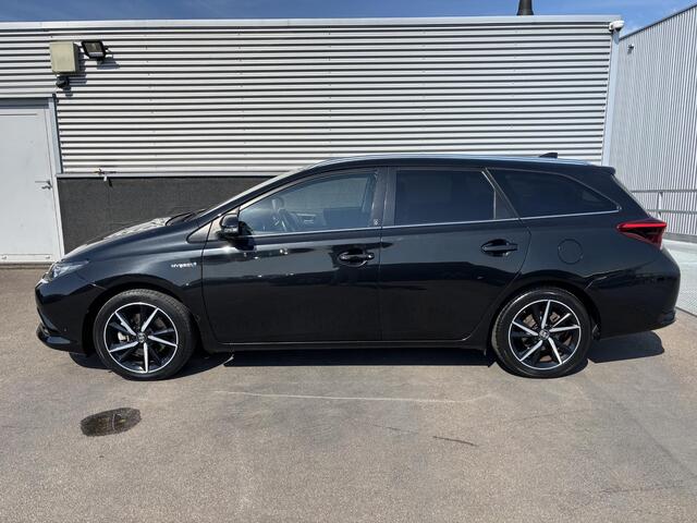 Toyota AURIS Touring Sports 1.8 Hybrid Dynamic Black Edition Zeer mooie Auris Touring Sports met o.a.: LM velgen, Climaat Control, Climate Control, parkeerhulp camera