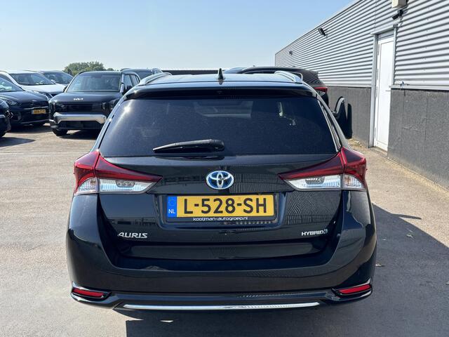 Toyota AURIS Touring Sports 1.8 Hybrid Dynamic Black Edition Zeer mooie Auris Touring Sports met o.a.: LM velgen, Climaat Control, Climate Control, parkeerhulp camera