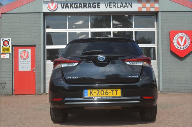 Toyota AURIS Touring Sports 1.8 Hybrid Dynamic Go