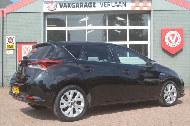 Toyota AURIS Touring Sports 1.8 Hybrid Dynamic Go