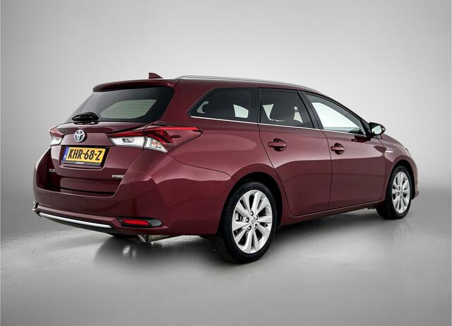 Toyota AURIS 1.8 Hybrid Executive | Panoramadak | Parkeersensoren |