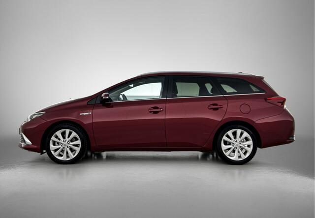 Toyota AURIS 1.8 Hybrid Executive | Panoramadak | Parkeersensoren |