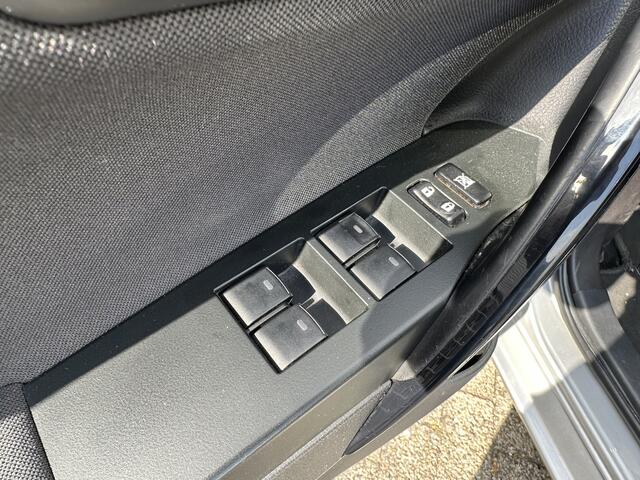 Toyota AURIS Touring Sports 1.8 Hybrid Energy Plus Airco,Camera,Trek,Enz