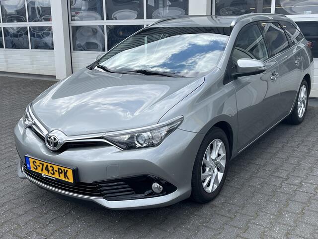 Toyota AURIS Touring Sports 1.2T Energy Plus Automaat Climate control Cruise control Trekhaak