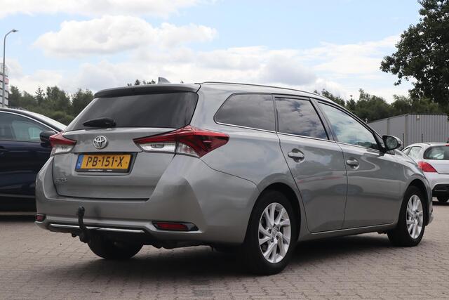Toyota AURIS Touring Sports 1.2T Trend | Panoramadak | Trekhaak | Camera | Dealer onderhouden