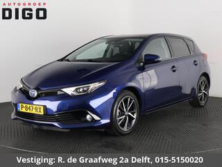 toyota-auris-1.8-hybrid-executive--