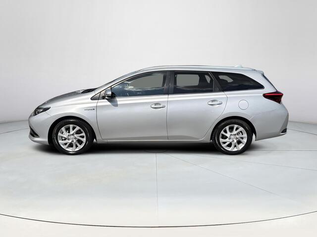 Toyota AURIS Touring Sports 1.8 Hybrid Executive | Lage KM stand | Achteruitrijcamera | Cruise Control |