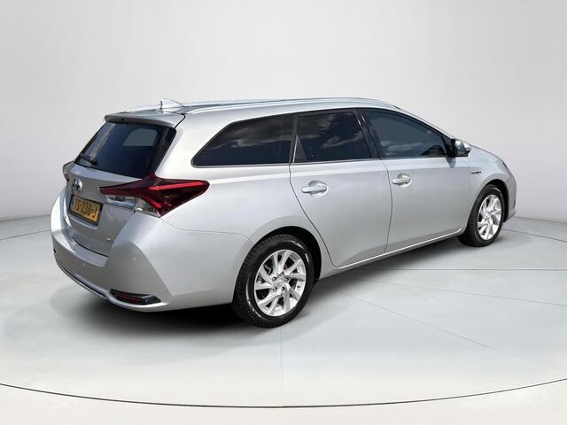 Toyota AURIS Touring Sports 1.8 Hybrid Executive | Lage KM stand | Achteruitrijcamera | Cruise Control |