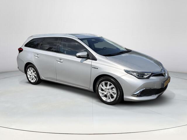 Toyota AURIS Touring Sports 1.8 Hybrid Executive | Lage KM stand | Achteruitrijcamera | Cruise Control |