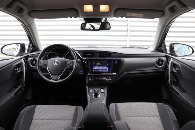 Toyota AURIS 1.8 Hybrid Volcano Edition, Climate & Cruise control, NAVI, Dealer onderhouden!