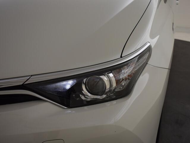 Toyota AURIS 1.8 Hybrid Dynamic | Navigatie | DAB | Allseasons