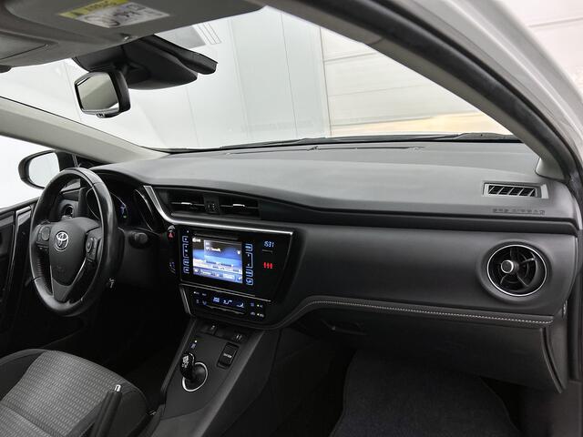 Toyota AURIS Touring Sports 1.8 Hybrid Energy Plus | Nederlandse Auto | Dealer Onderhouden | Trekhaak | Navigatie | PDC achter | Safety Pakket | SL 71