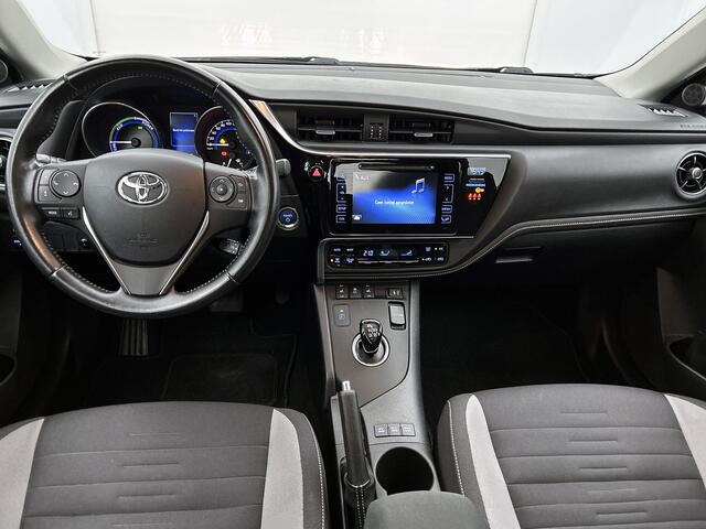 Toyota AURIS 1.8 Hybrid Dynamic | Dealer onderhouden | Trekhaak afneembaar | Stoelverwarming | Climate Control | Achteruitrijcamera | Cruise Control | Elektrische ramen voor+achter |