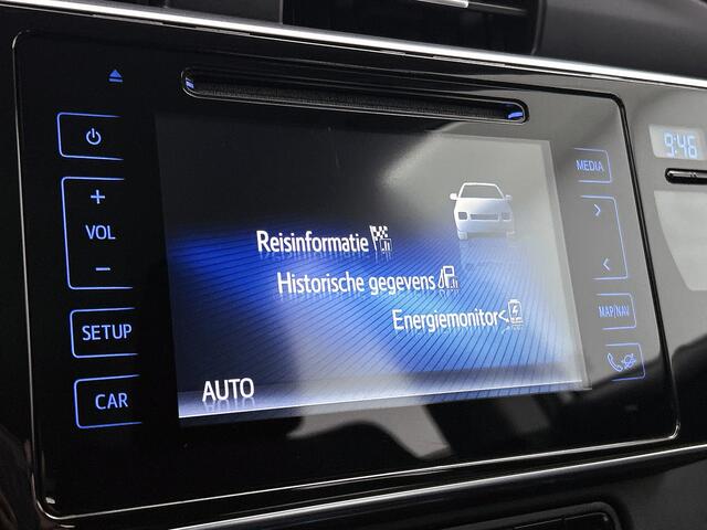 Toyota AURIS 1.8 Hybrid Dynamic | Dealer onderhouden | Trekhaak afneembaar | Stoelverwarming | Climate Control | Achteruitrijcamera | Cruise Control | Elektrische ramen voor+achter |