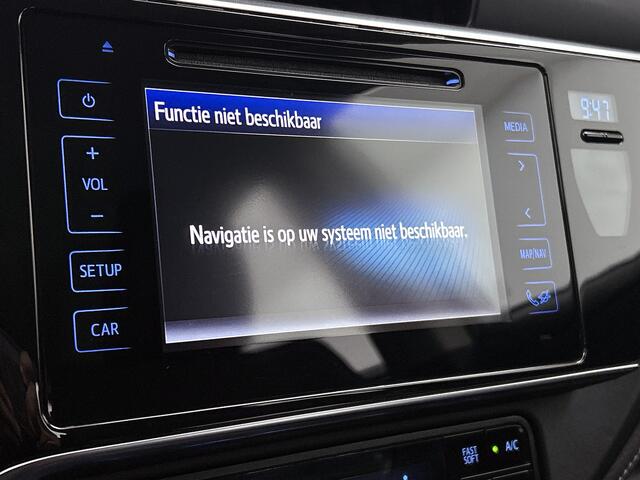 Toyota AURIS 1.8 Hybrid Dynamic | Dealer onderhouden | Trekhaak afneembaar | Stoelverwarming | Climate Control | Achteruitrijcamera | Cruise Control | Elektrische ramen voor+achter |