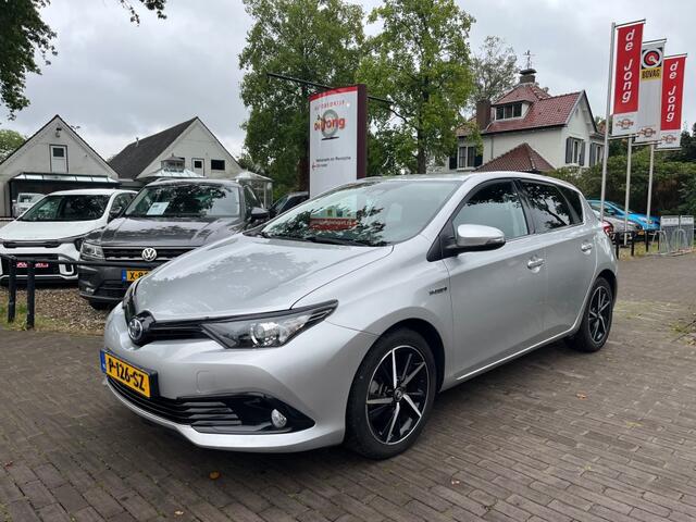 Toyota AURIS 1.8 HYBRID DYNAMIC AUTOMAAT / CAMERA / CRUISE CTR. / AIRCO-ECC / ELEK. RAMEN / 17'' LM-VELGEN