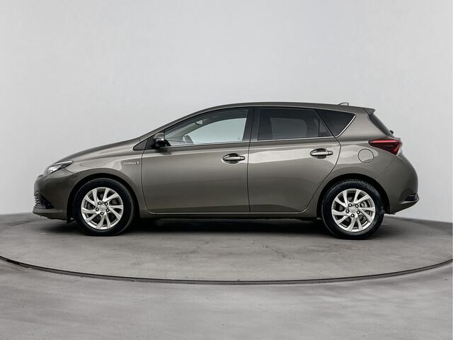 Toyota AURIS 1.8 Hybrid Dynamic | Navigatie | Cruise Control | Achteruitrijcamera | Inruil Chester