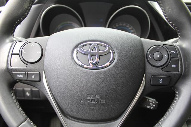 Toyota AURIS 1.8 Hybrid Energy Plus Rijklaar | Keyless | Sensoren | Camera | Cruise | Clima | Dealer onderhouden