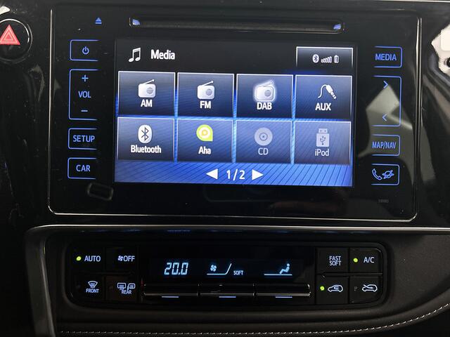 Toyota AURIS Touring Sports 1.8 Hybrid Dynamic Ultimate | Stoelverwarming | Climate Control | Cruise Control | DAB | Navigatie | Elektrisch verstel/inklapbare buitenspiegels | Achteruitrijcamera |