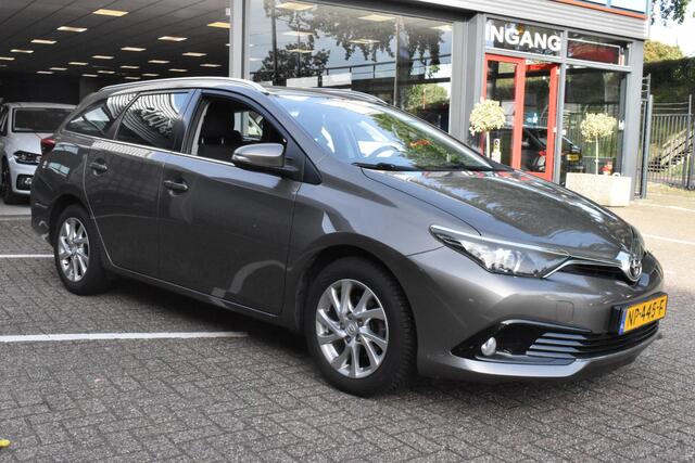 Toyota AURIS Touring Sports 1.2T Aspiration 100% Onderhouden | Navigatie | Camera | 12 mnd BOVAG garantie | Whatsapp 06-53188999