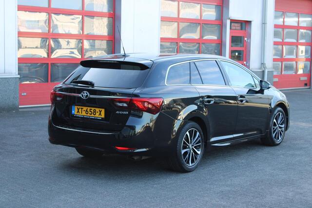 Toyota AVENSIS Touring Sports 1.8 VVT-i Team D Led/Camera/Automaat Incl Garantie!!