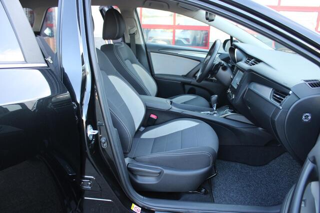 Toyota AVENSIS Touring Sports 1.8 VVT-i Team D Led/Camera/Automaat Incl Garantie!!