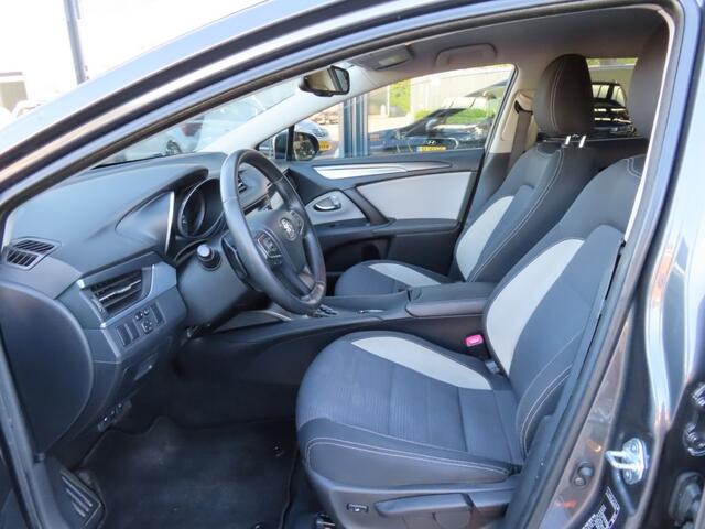 Toyota AVENSIS 1.8 VVT-I Lease Pro Ecc Cruise Trekhaak 2016