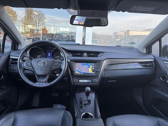 Toyota AVENSIS 1.8 VVT-i Executive | Navigatie | Stoelverwarming | Leder | NL auto | 1ste eigenaar | Volledig onderhouden!