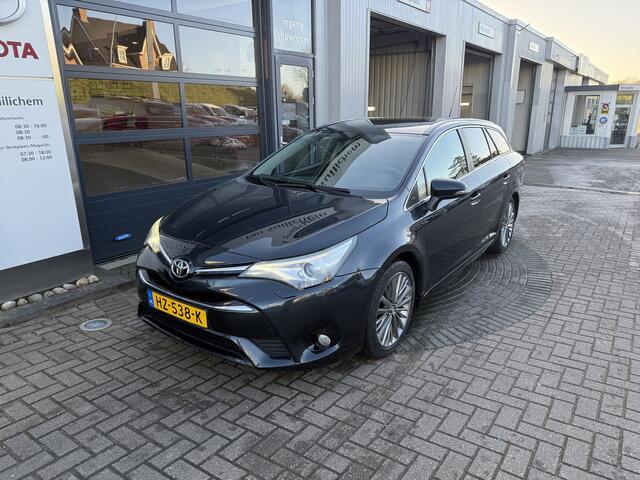 Toyota AVENSIS Touring Sports 2.0 VVT-i Executive Business Premium